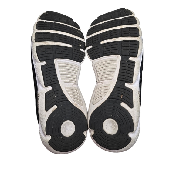 Under Armour Charged Assert Black White Sneakers 10.5 - Picture 7 of 8